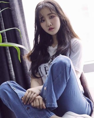 Ji-hee Jin - poza 24