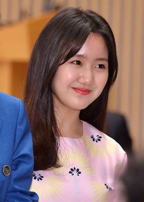Ji-hee Jin - poza 7