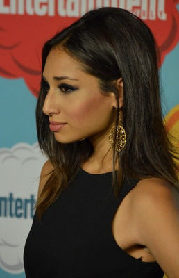 Meaghan Rath - poza 19