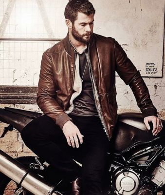 Chris Hemsworth - poza 2