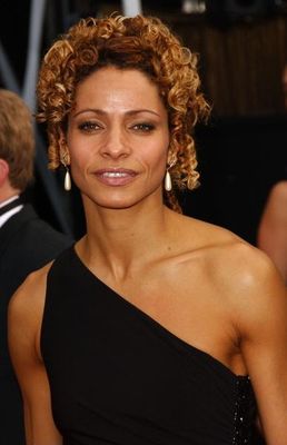 Michelle Hurd - poza 1