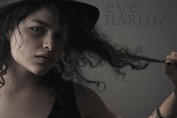 Eve Harlow - poza 3