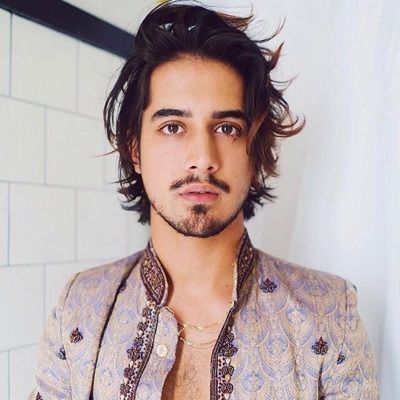 Avan Jogia - poza 4