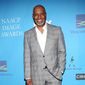 James Pickens Jr. - poza 18