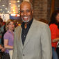 James Pickens Jr. - poza 23