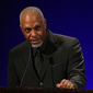 James Pickens Jr. - poza 22