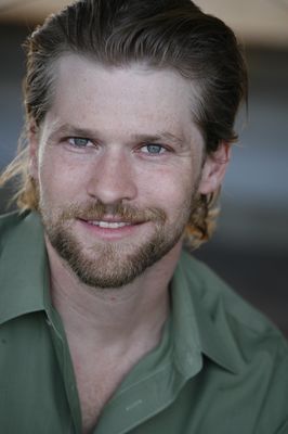 Todd Lowe - poza 8