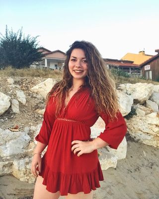 Ecem Uzun - poza 1