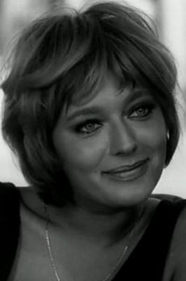 Ewa Szykulska - poza 22