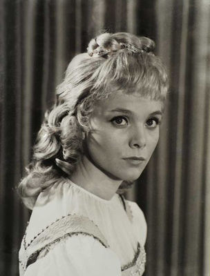Karin Ugowski - poza 8