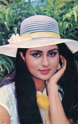 Poonam Dhillon - poza 3