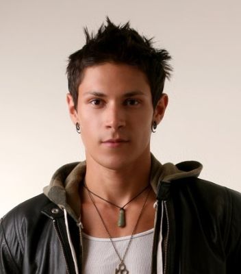 Alex Meraz - poza 14