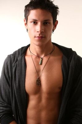 Alex Meraz - poza 17