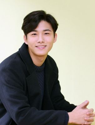 Seo Ji-Hoon - poza 26