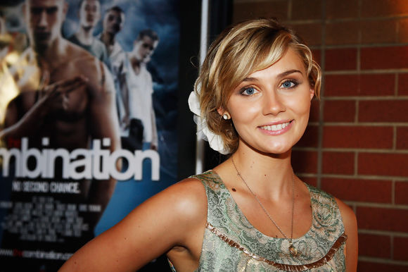 Clare Bowen - poza 18