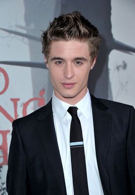 Max Irons - poza 9