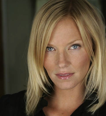 Kelli Giddish - poza 1