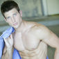 Parker Young - poza 6