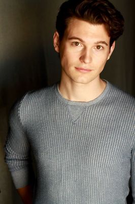 Bryan Dechart - poza 1