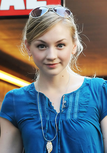 Emily Kinney - Actor - CineMagia.ro