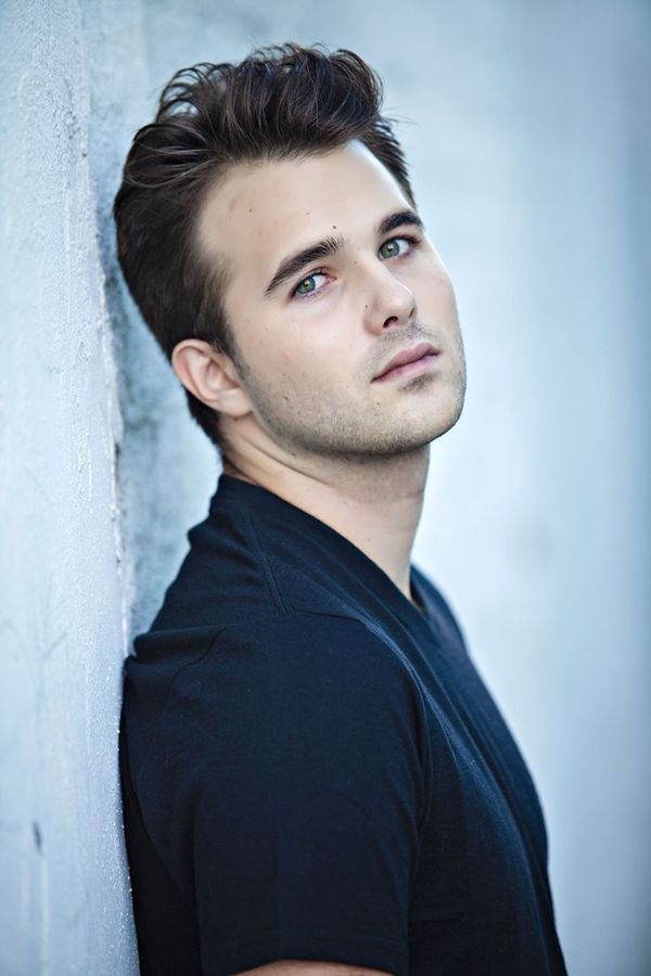 Hutch Dano Actor CineMagia.ro