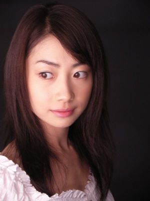 Mika Hijii - poza 3