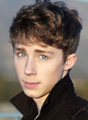 Joey Luthman - poza 10
