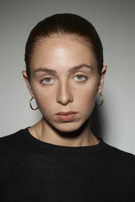Sarah Bramms - poza 1