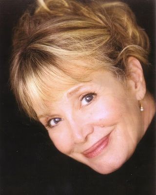 pictures of actress lynne marta