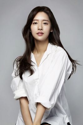Joo-Young Cha - poza 13
