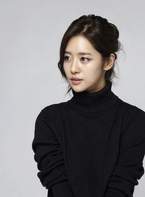 Joo-Young Cha - poza 28
