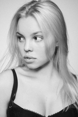 Lea Zoë Voss - poza 17