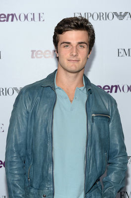 Beau Mirchoff - poza 8