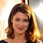 Lucy Griffiths - poza 18