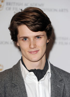 Eugene Simon long hair