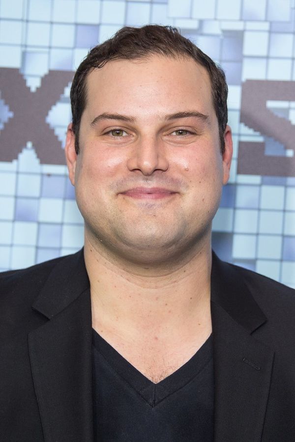 Max Adler - Actor - CineMagia.ro