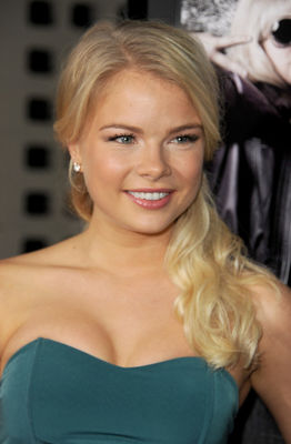 Kelli Goss - poza 4