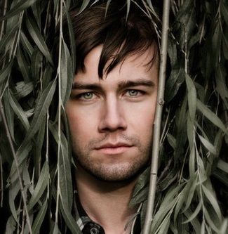 Torrance Coombs - poza 6