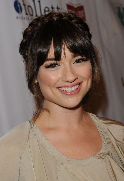 Crystal Reed Actor Cinemagiaro