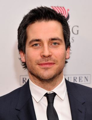 Rob James-Collier - poza 1