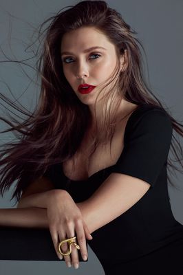 Elizabeth Olsen - poza 1