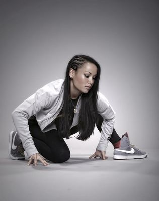 Stephanie Nguyen (II) - poza 2