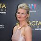 Bonnie Sveen - poza 10