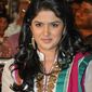 Deeksha Seth - poza 43