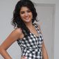 Deeksha Seth - poza 31