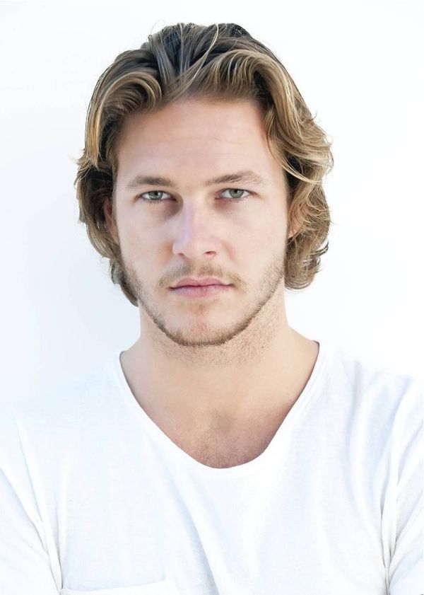 Next photo of Luke Bracey