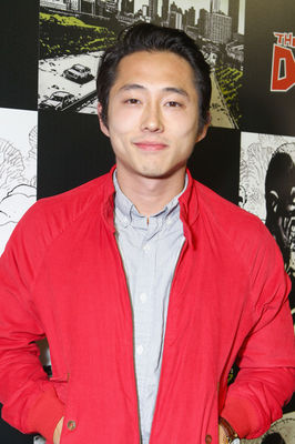 Steven Yeun - poza 14