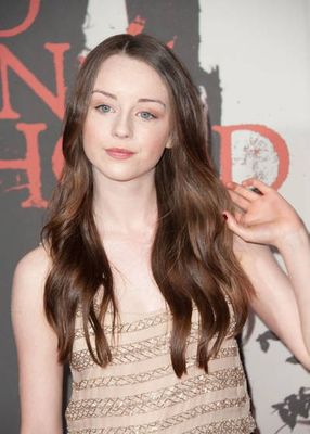 Kacey Rohl - poza 13