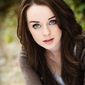 Kacey Rohl - poza 1