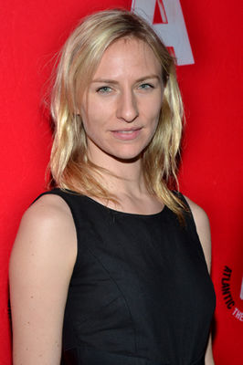 Mickey Sumner - poza 15